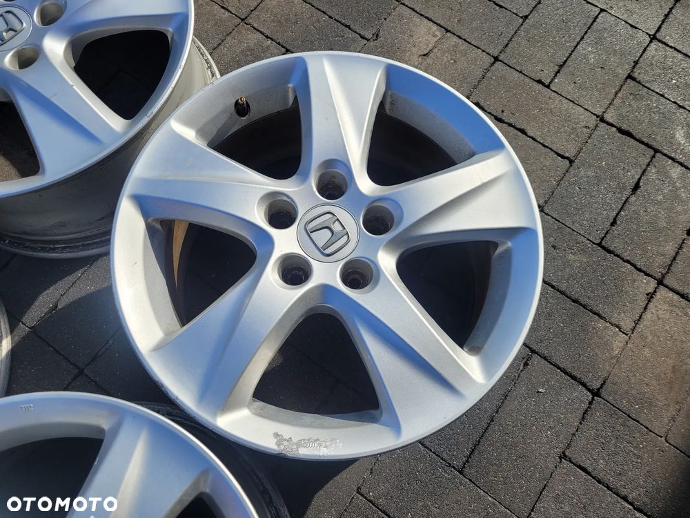Honda accord VIII Felgi aluminiowe 7,5/17 cali 5x114,3 - 12