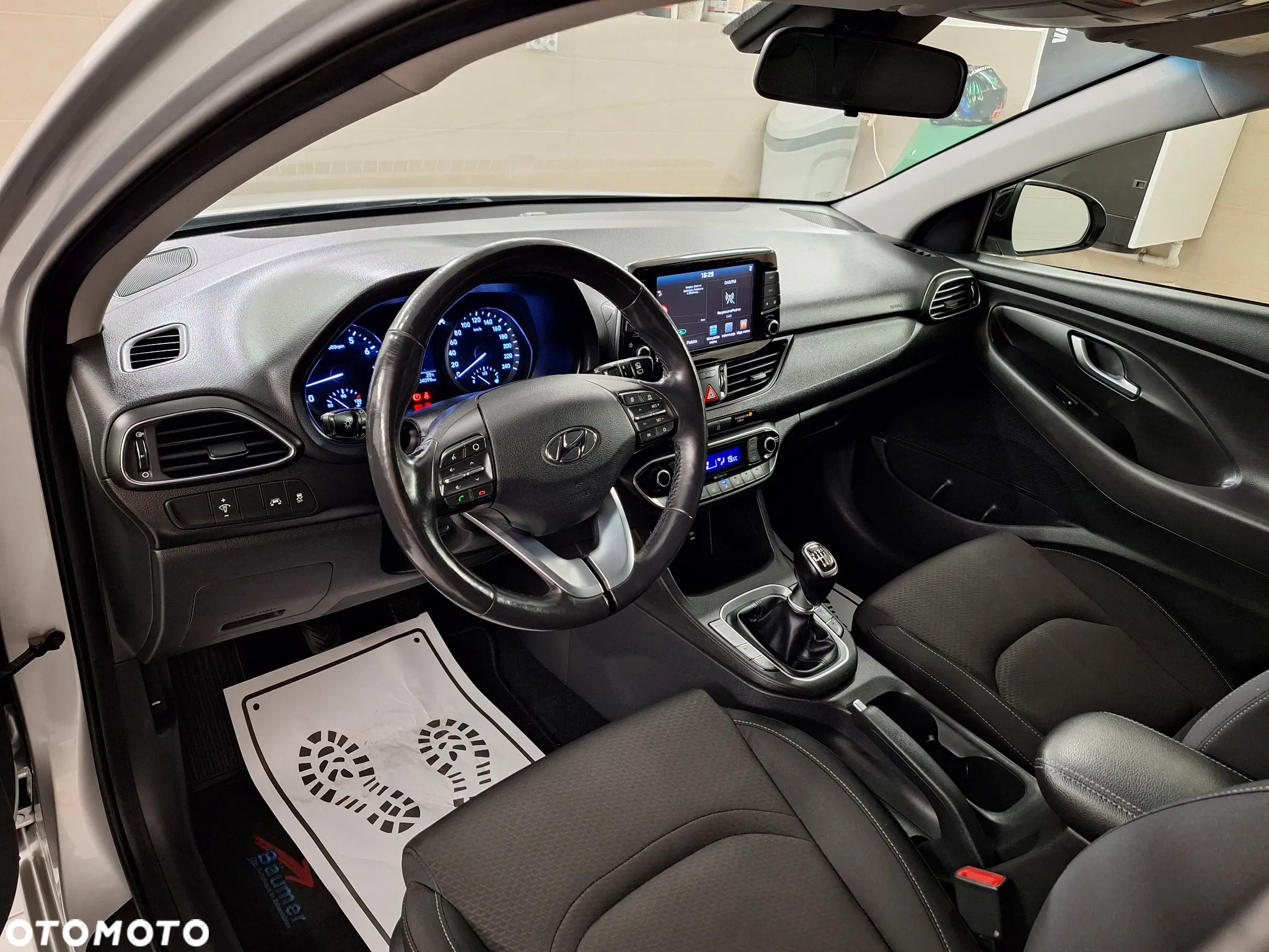 Hyundai i30 1.4 T-GDI Premiere Luxury - 18