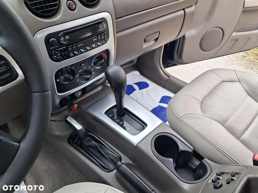 Jeep Cherokee 3.7 Limited - 22