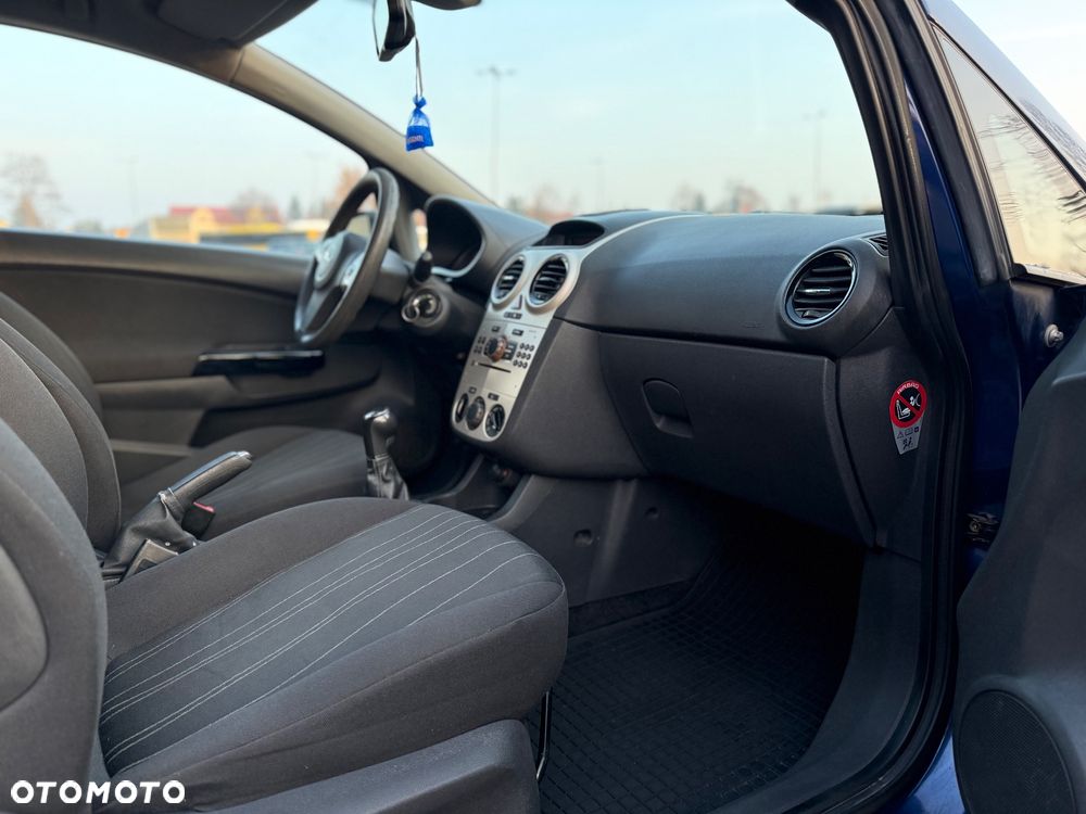 Opel Corsa - 27