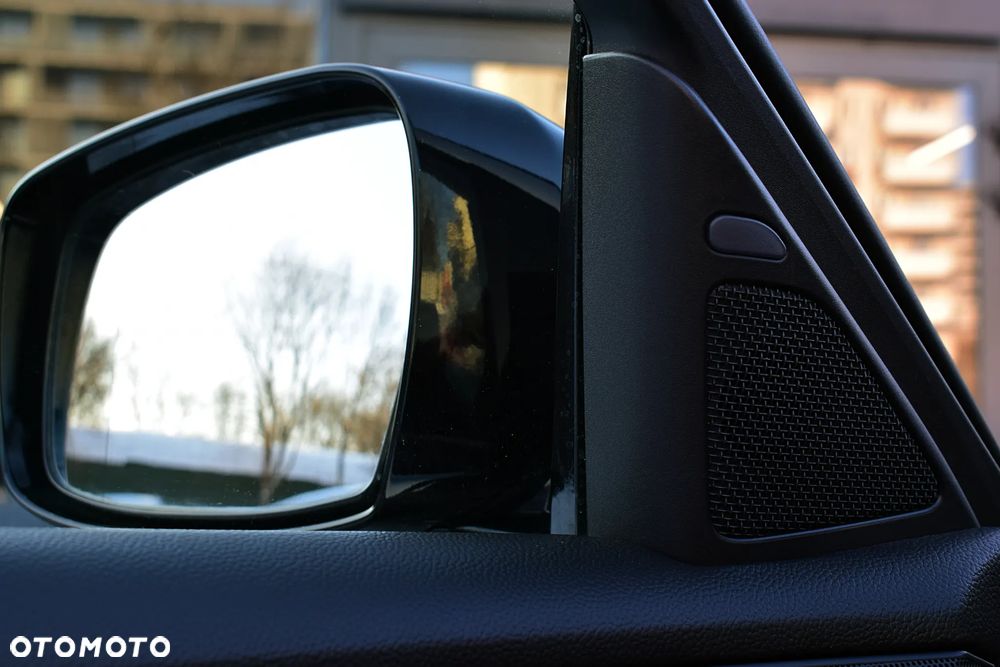 Infiniti M M30d S - 19