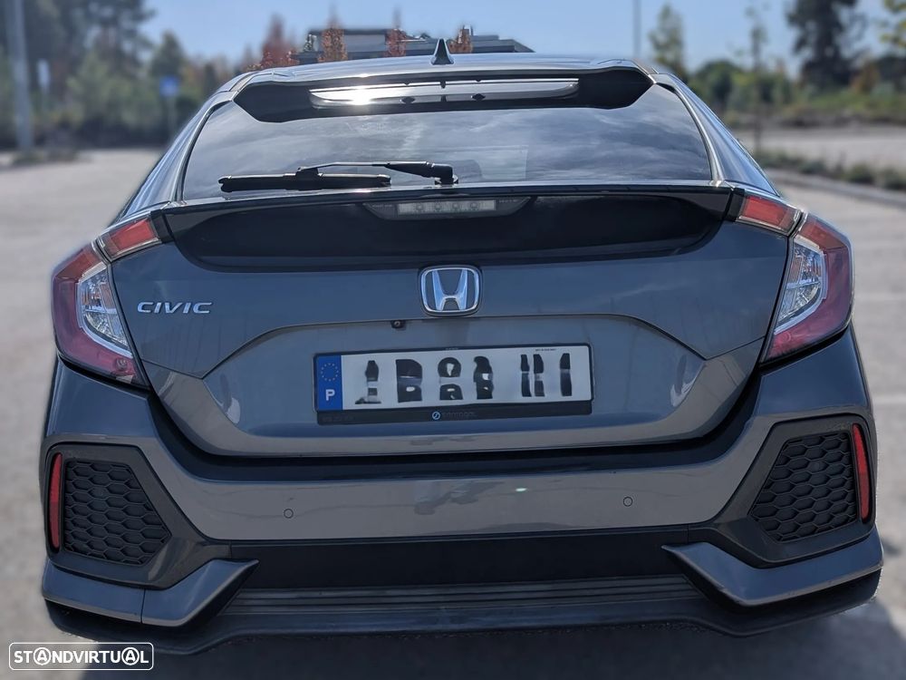 Honda Civic 1.0 i-VTEC Executive Premium CVT - 6