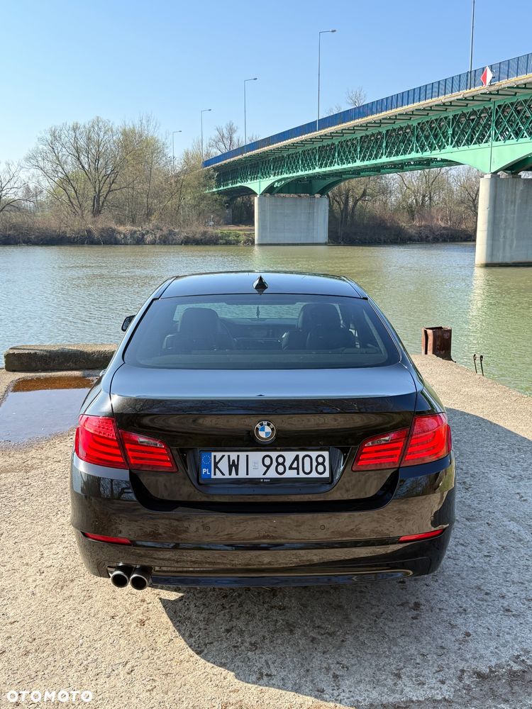 BMW Seria 5 530d xDrive - 7
