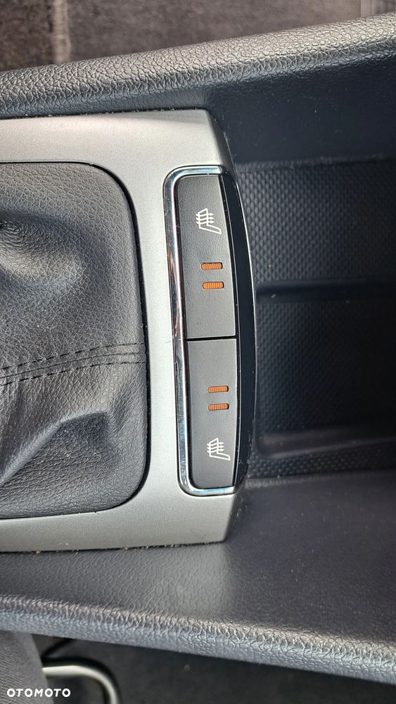 Kia Rio 1.2 Fifa World Cup Edition - 14
