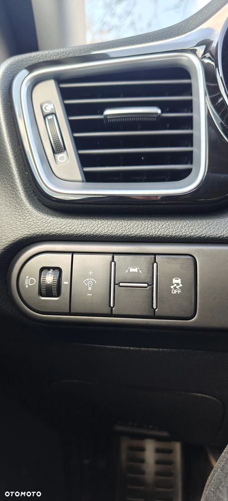 Kia Ceed 1.5 T-GDI L Business Line Plus DCT - 21