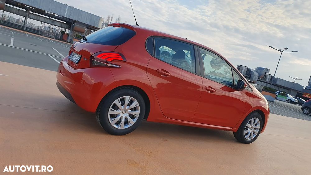 Peugeot 208 1.2 L PureTech Allure - 31