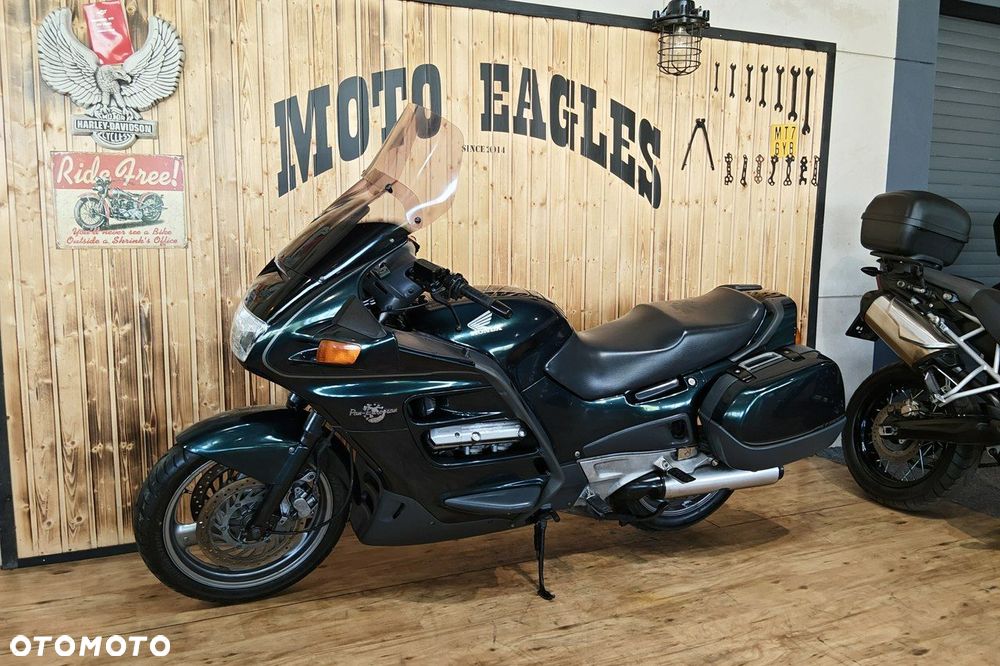 Honda ST - 21