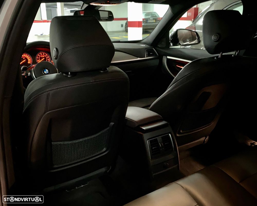 BMW 330 e iPerformance Pack M Shadow - 12