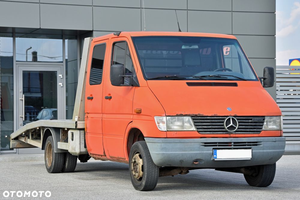 Mercedes-Benz Sprinter - 1