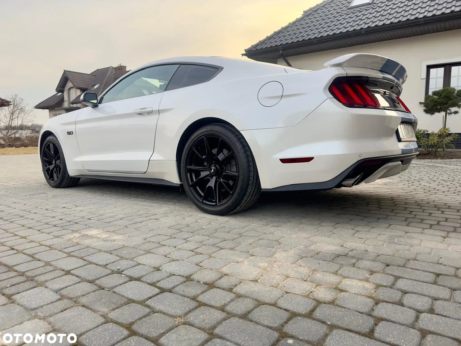 Ford Mustang 5.0 V8 GT - 8