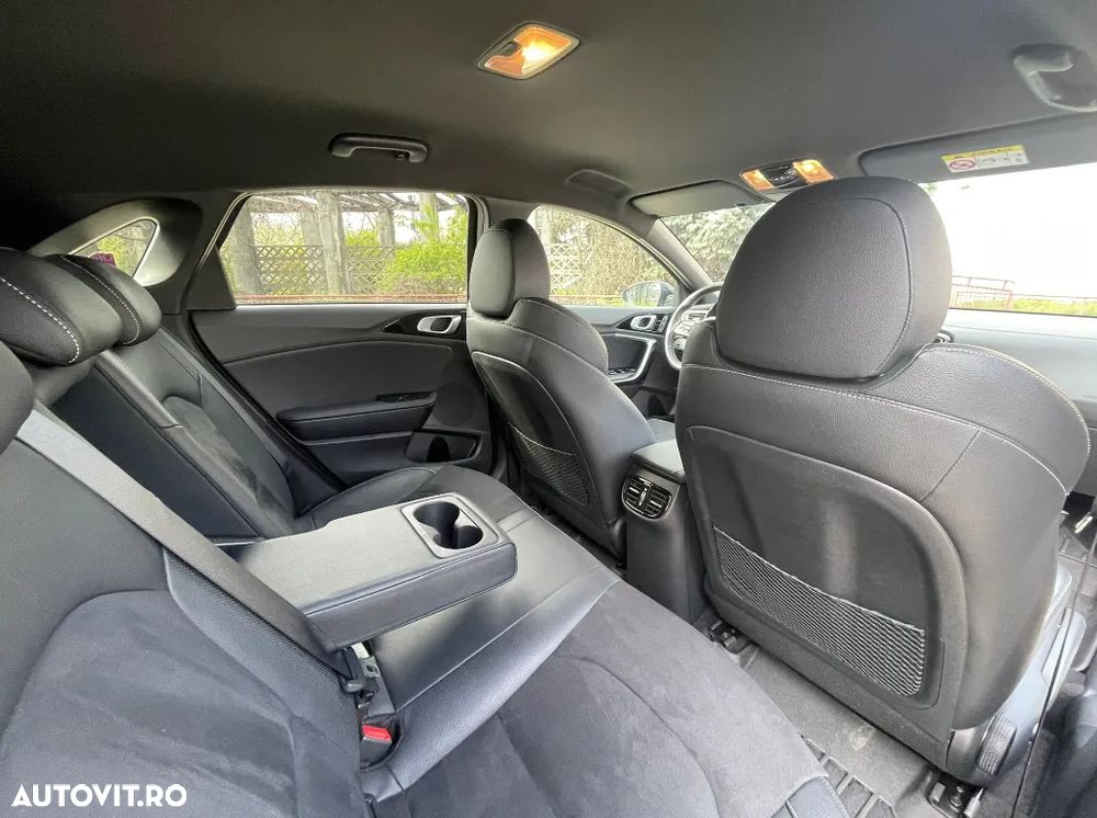 Kia Ceed 1.6 CRDi (48V Mild-Hybrid) DCT7 GT Line - 15