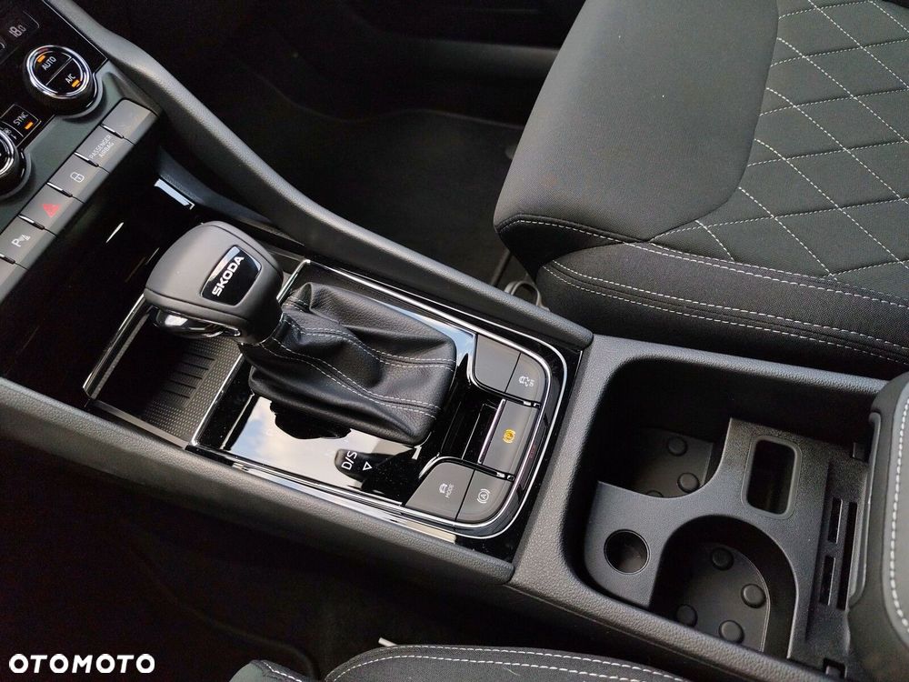 Skoda Karoq 1.5 TSI ACT Sportline DSG - 21