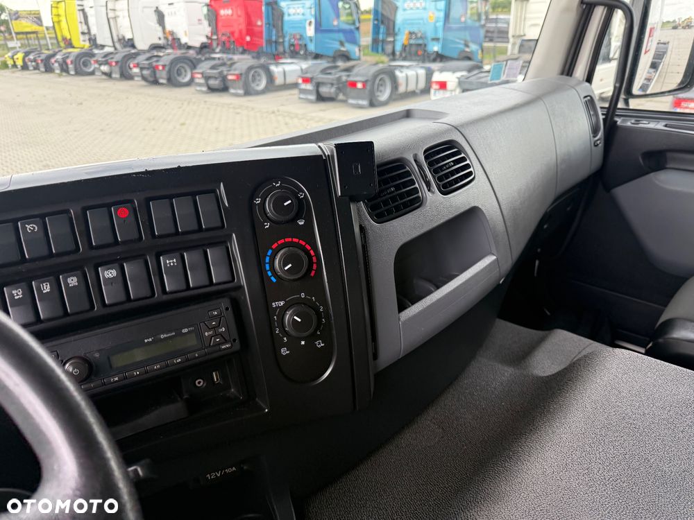 Renault D 380 / POD KONTENERY / WINDA / DO ZABUDOWY / PRZÓD TYŁ PODUSZKA / SYPIALNA / SPROWADZONY / STAN BDB / / / - 30