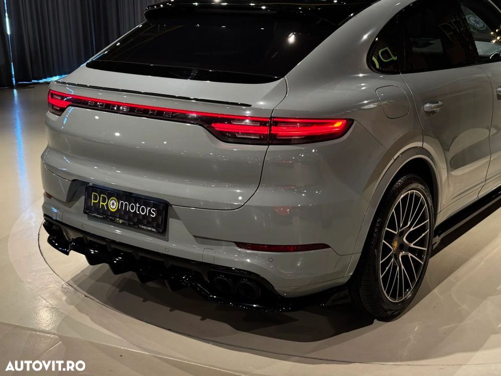 Porsche Cayenne Coupe - 6