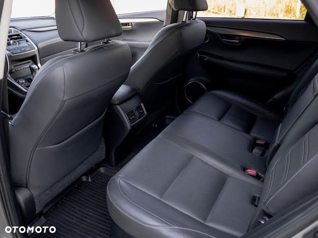 Lexus NX 300h Elegance AWD - 16