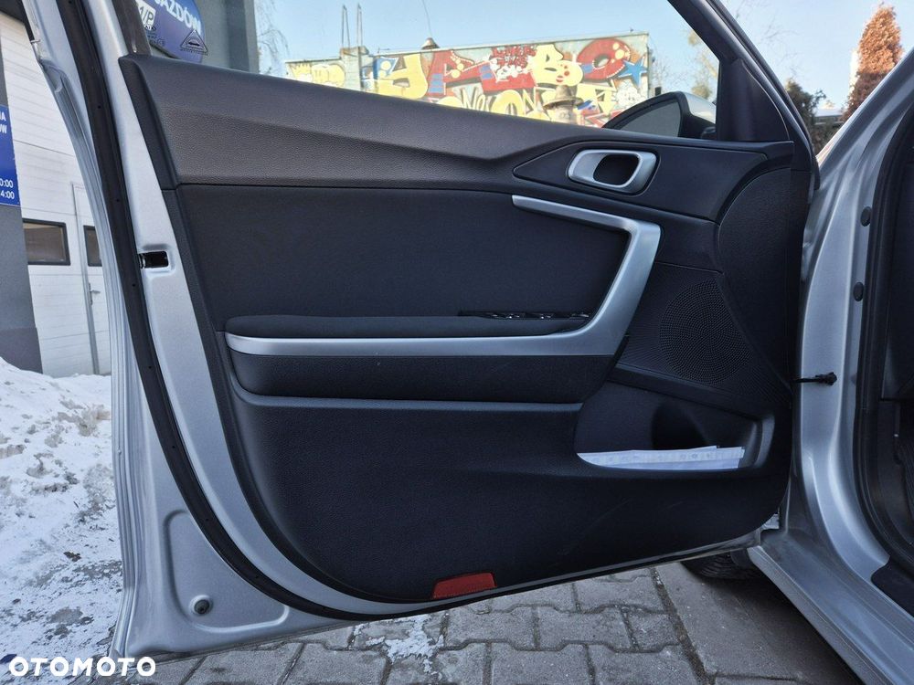 Kia Ceed - 12