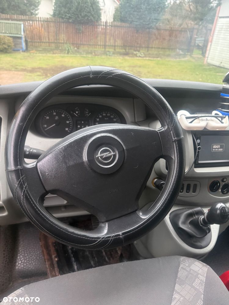 Opel Vivaro - 2