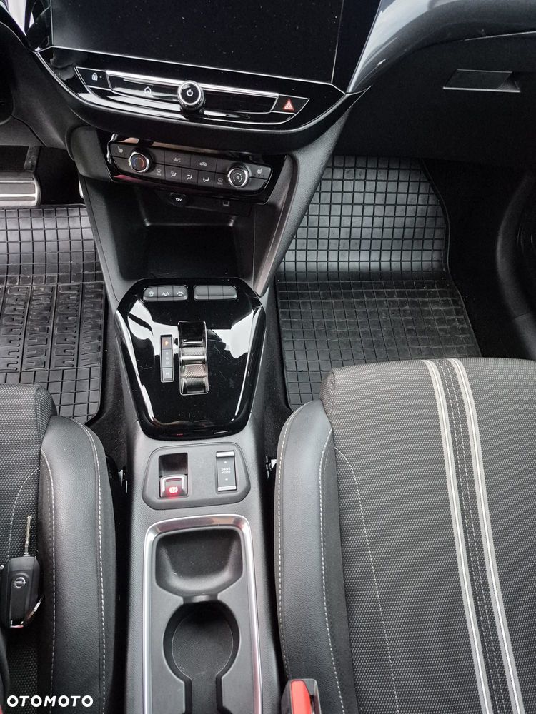 Opel Corsa 1.2 GS Line S&S - 24
