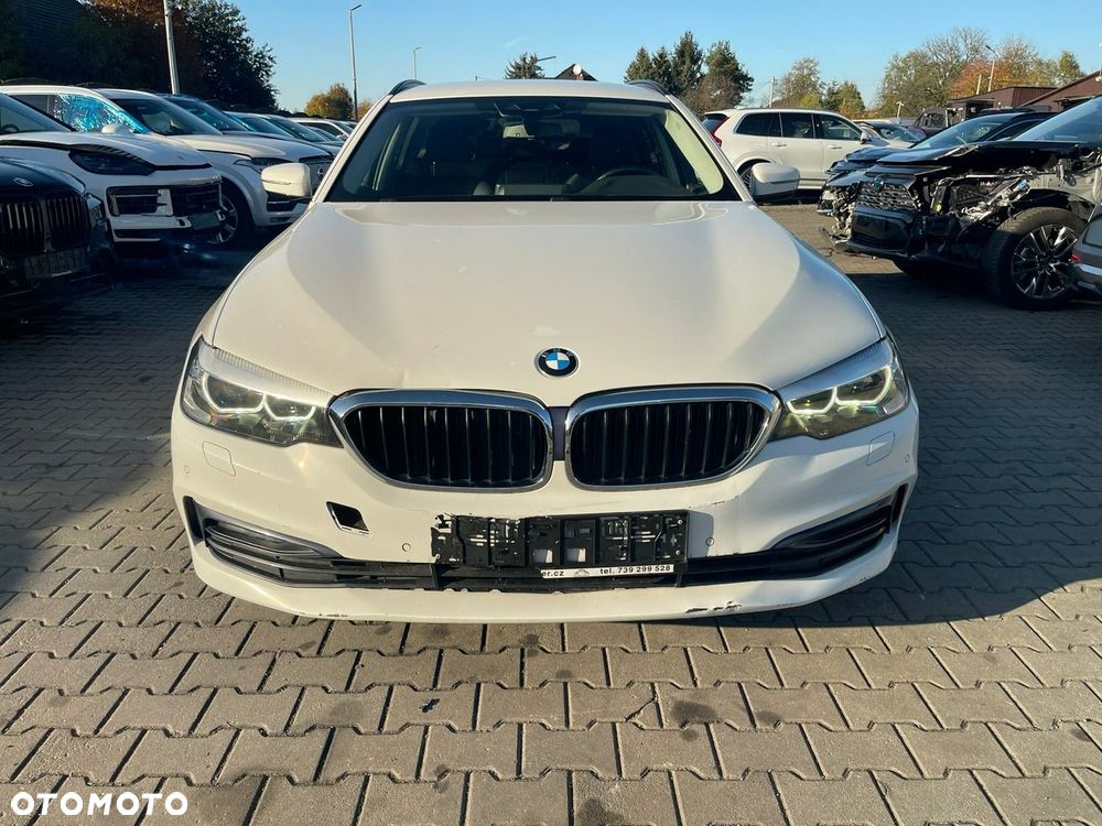 BMW Seria 5 520d xDrive Sport Line - 7