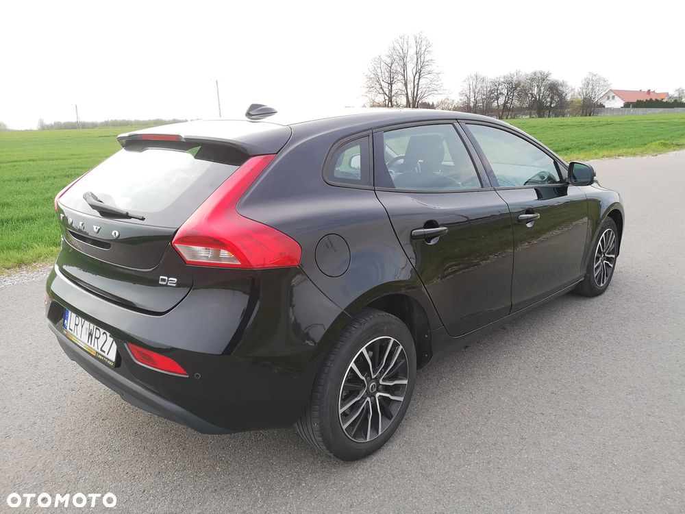 Volvo V40 D2 Momentum - 23