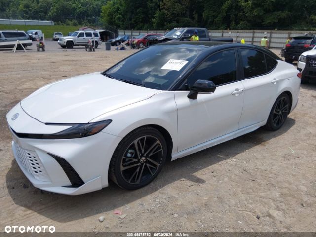 Toyota Camry 2.5 Hybrid Executive CVT - 1