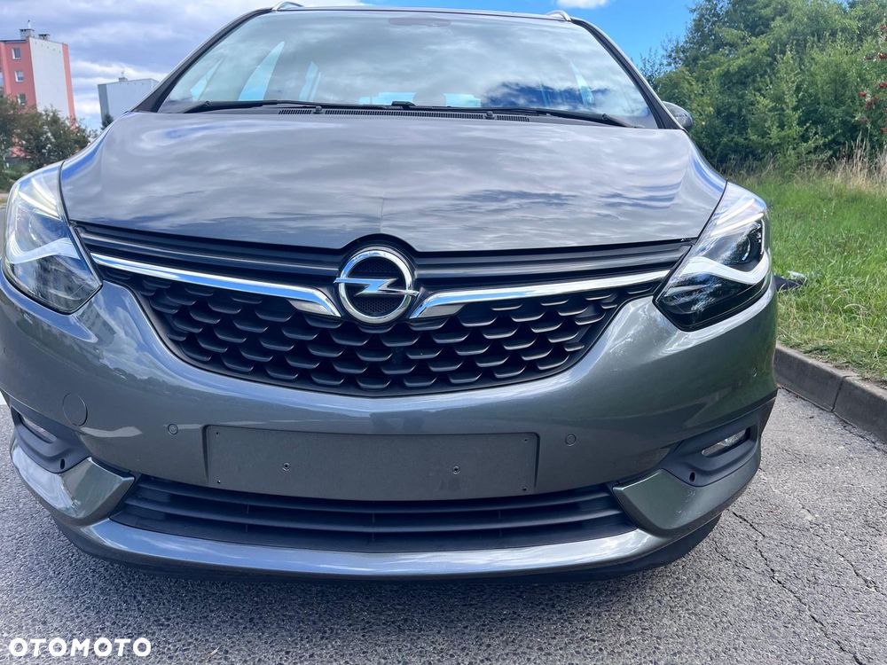 Opel Zafira - 2