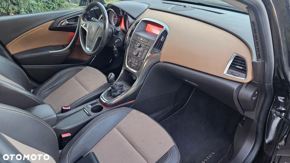 Opel Astra - 2