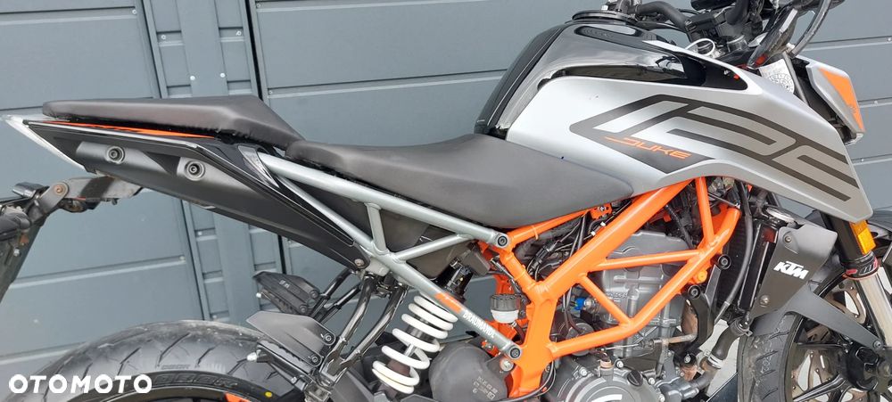 KTM Duke 125 - 37