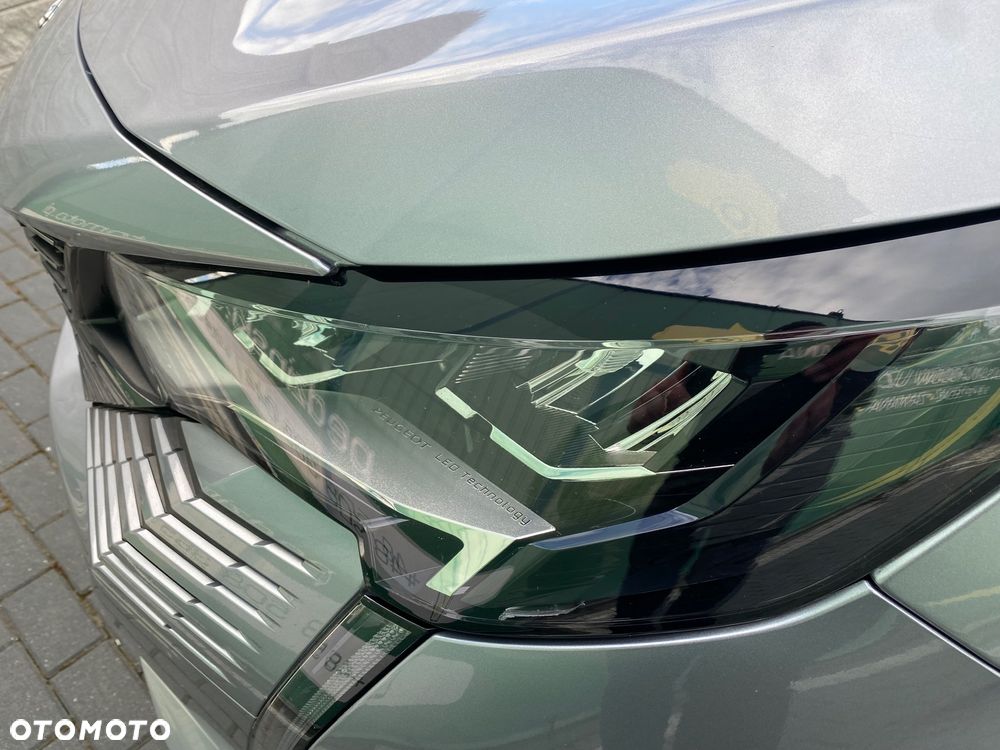 Peugeot 5008 BlueHDi 130 EAT8 Allure - 21