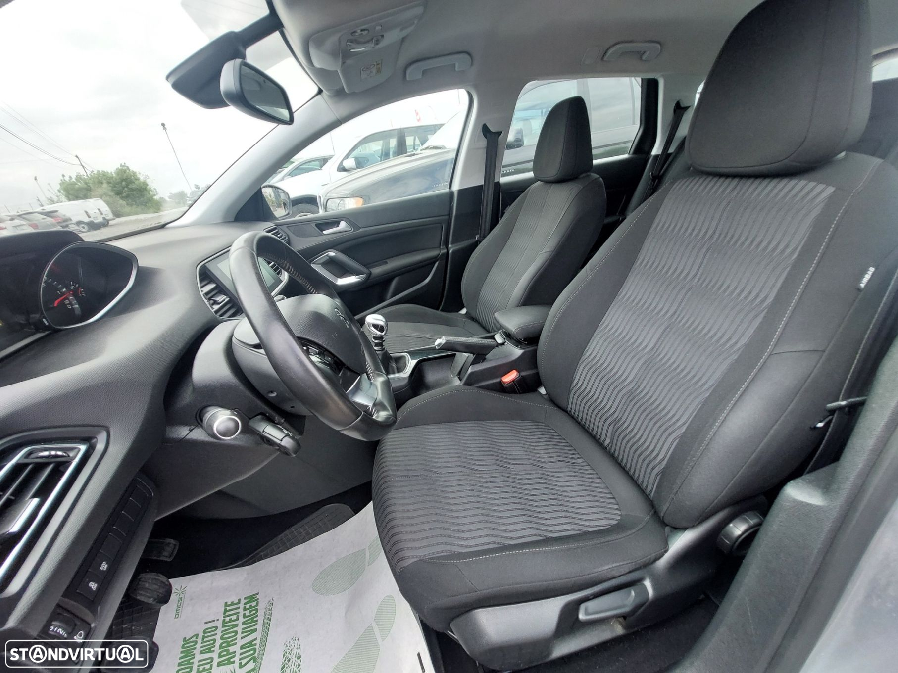 Peugeot 308 SW 1.6 BlueHDi Style - 14