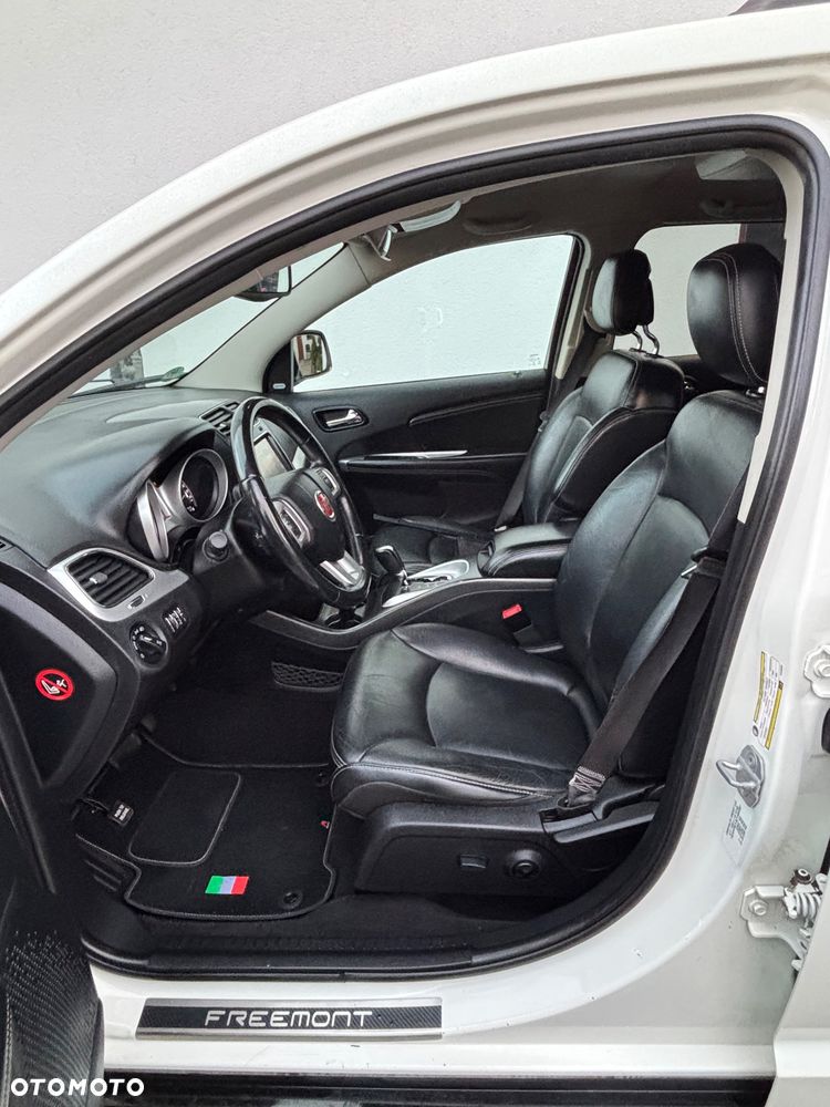 Fiat Freemont 2.0 Multijet 16V DPF Automatik Allrad Lounge - 39