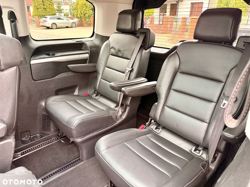 Peugeot Traveller - 32