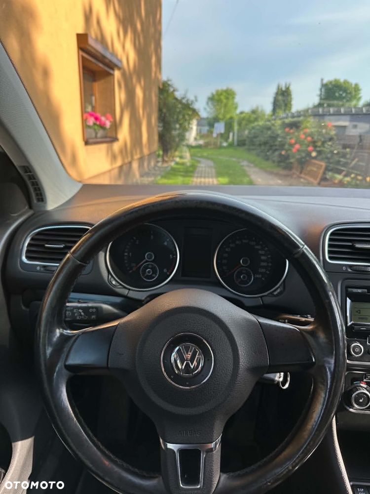 Volkswagen Golf 2.0 TDI Comfortline - 12