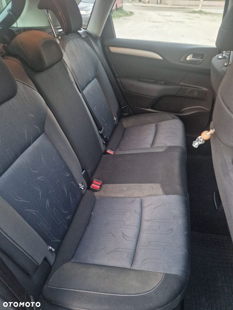 Citroën C4 1.6 HDi Attraction - 19