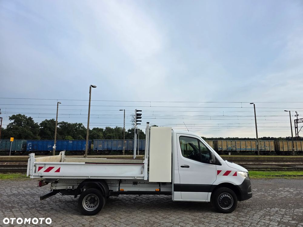 Mercedes-Benz Sprinter - 13
