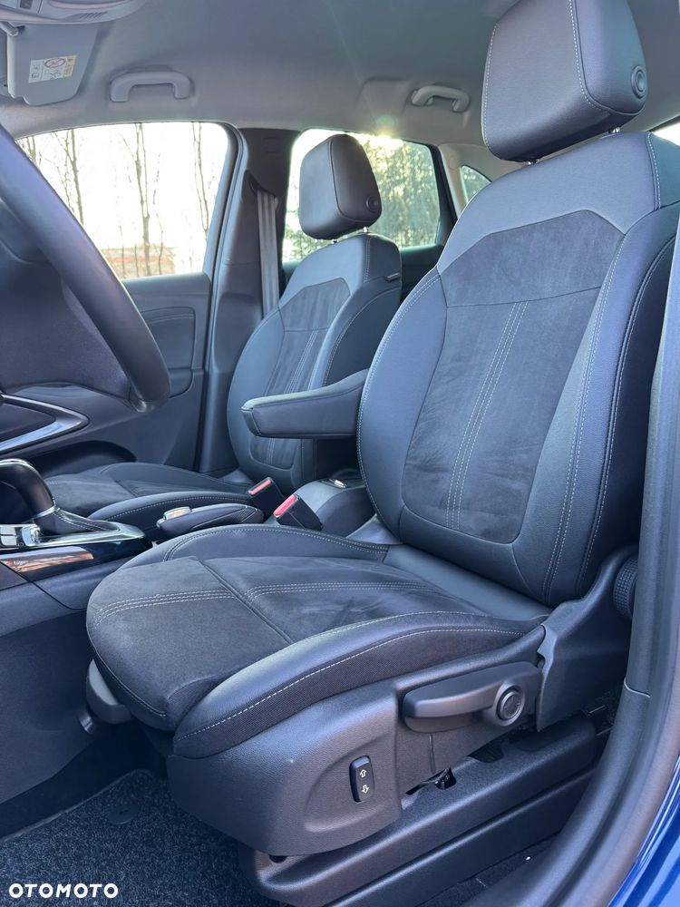 Opel Crossland 1.2 T Elegance - 12