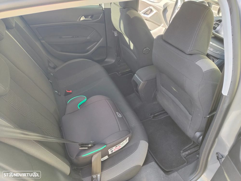 Peugeot 308 1.6 BlueHDi Style - 21