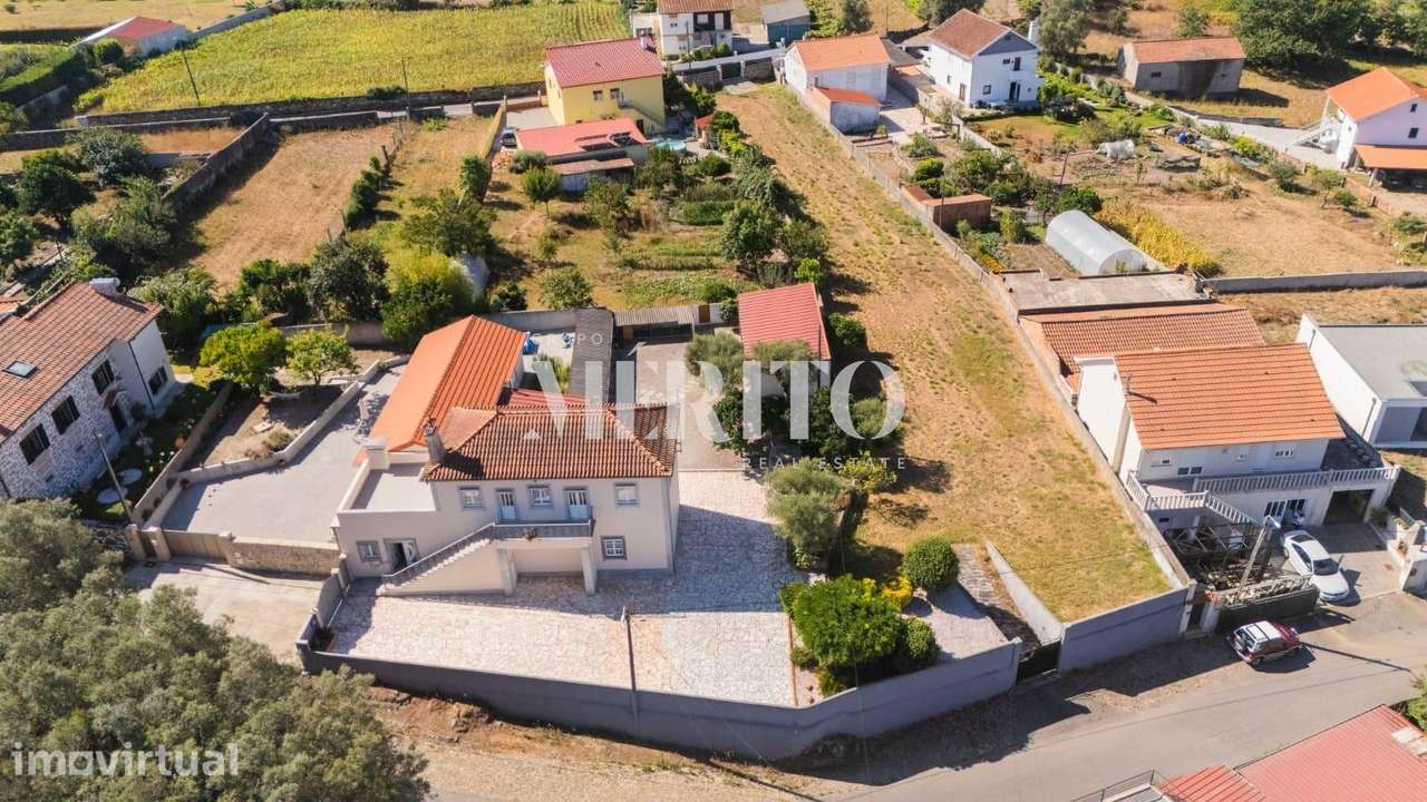 Moradia T3 em Alvarães – Conforto, Natureza e Excelente Localização - Grande imagem: 2/33