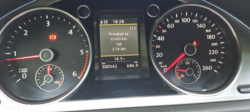 Volkswagen Passat 2.0 TDI DPF Highline - 3