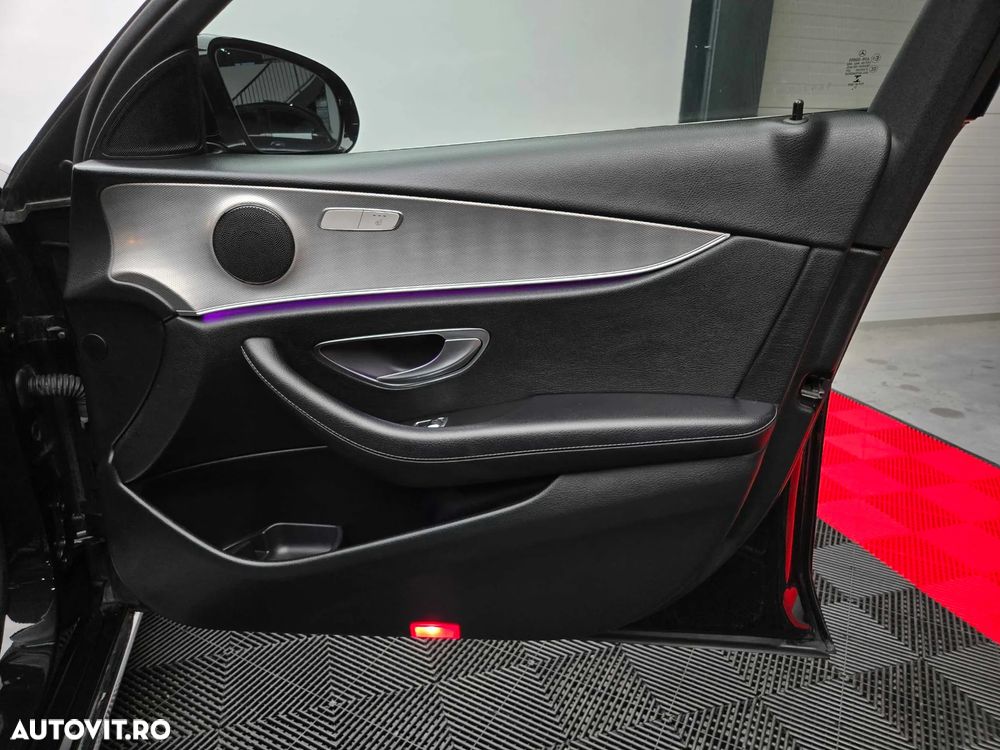 Mercedes-Benz E - 30