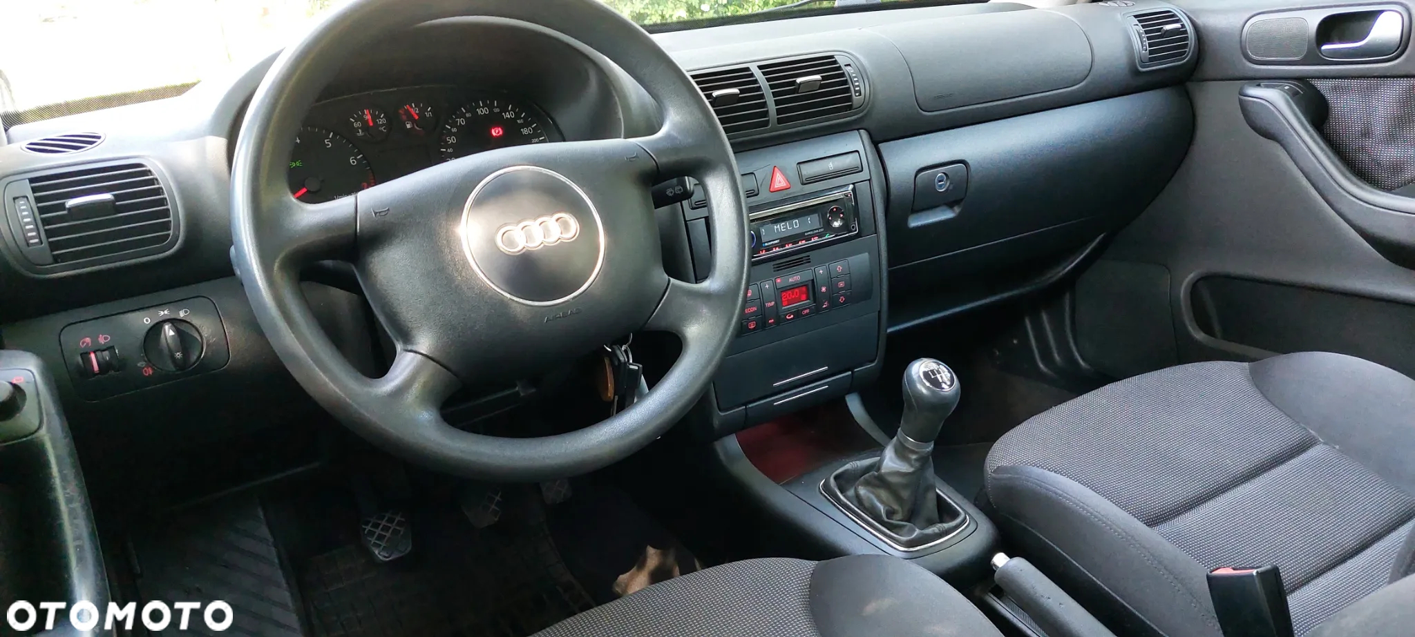 Audi A3 1.6 Ambiente - 26