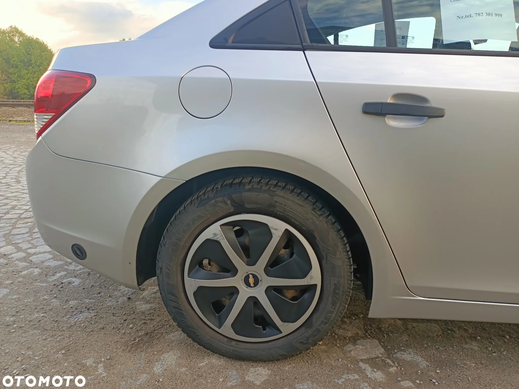 Chevrolet Cruze 1.6 LS - 11