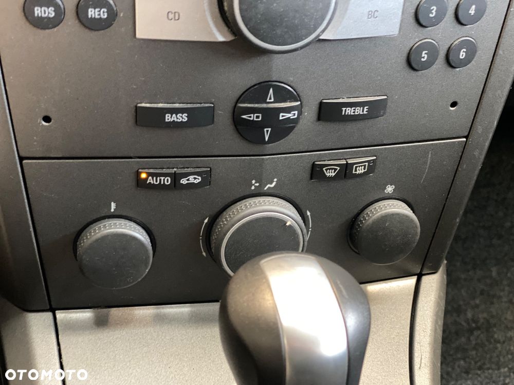 Opel Astra 1.8 Enjoy - 25