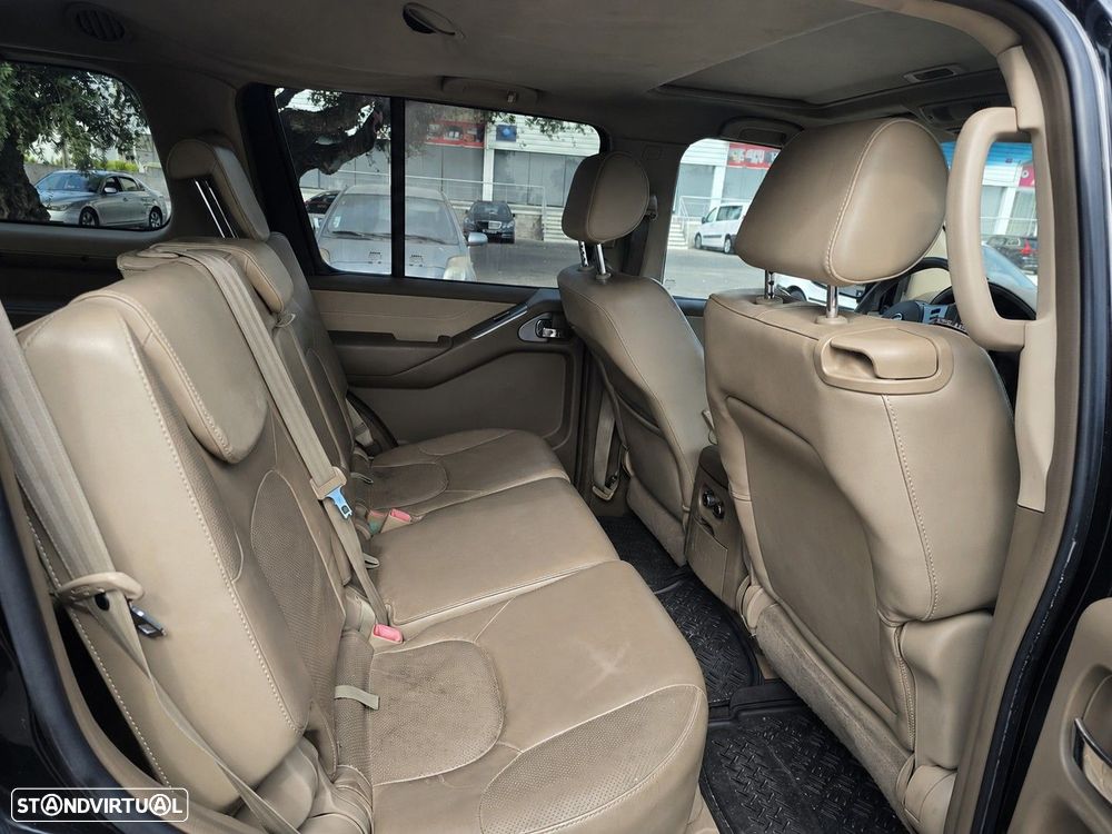 Nissan Pathfinder - 9