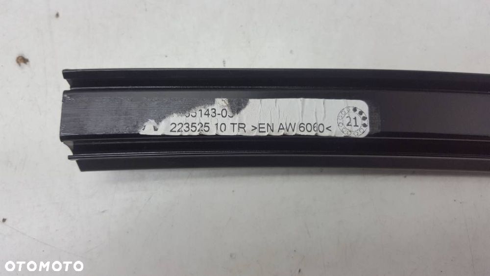 LISTWA PIONOWA DRZWI TYŁ LEWA BMW G21 2021 EU - 3