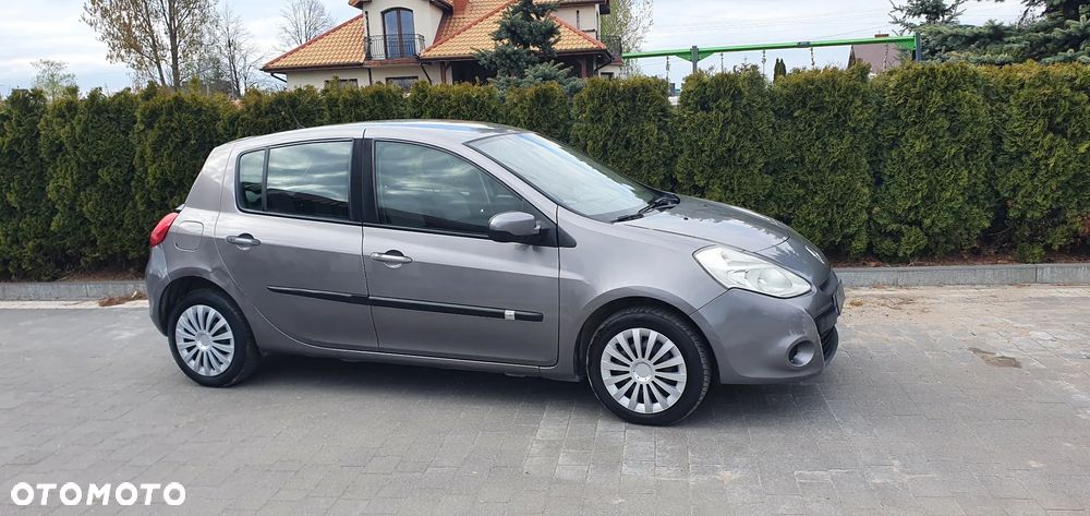 Renault Clio - 3