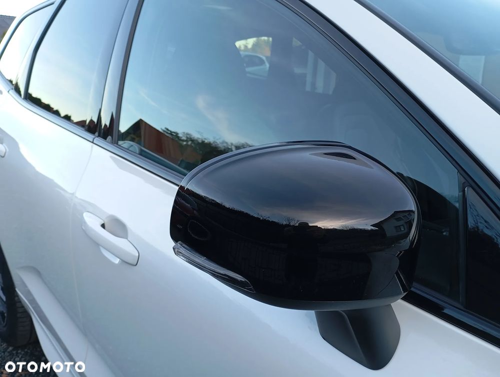 Volvo XC 60 B4 D AWD Ultimate Dark - 22