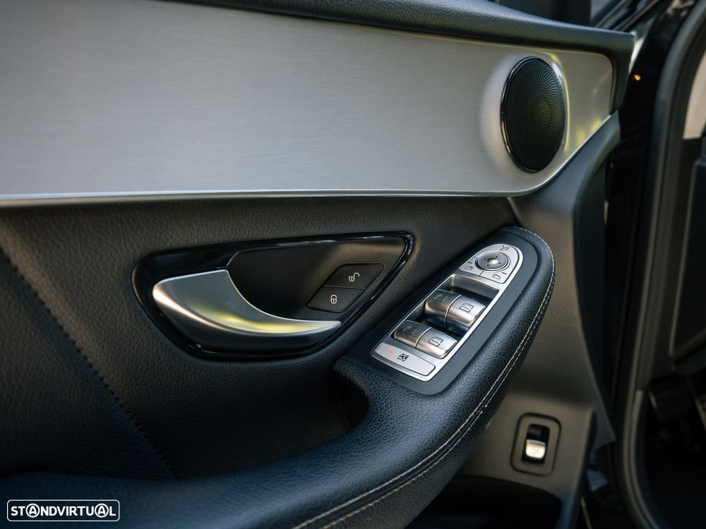 Mercedes-Benz GLC 250 d 4Matic 9G-TRONIC AMG Line - 29