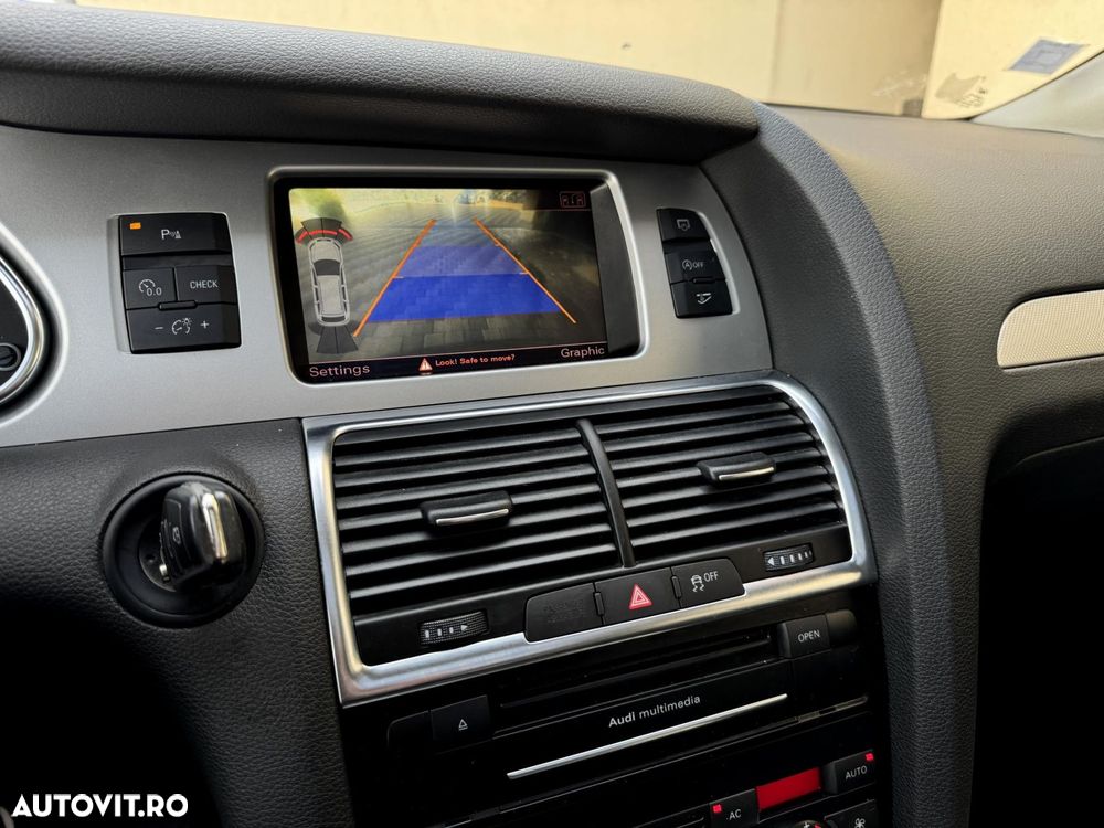 Audi Q7 - 12