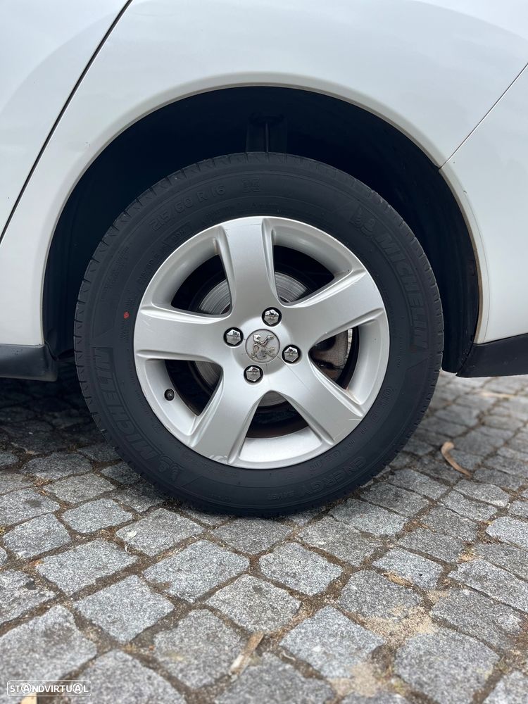 Peugeot 3008 HDi FAP 110 Premium - 9